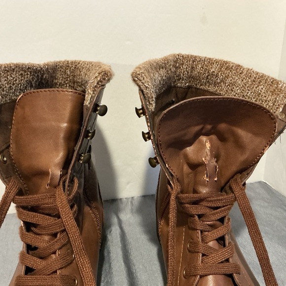 Women's 11 Brown Lace Up Combat Boots Faux Leather Side Zipper Edgy Military - Picture 7 of 9